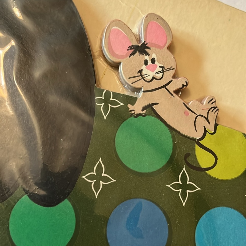 The Dolly Toy Co. pink elephant 1971 wall art for kids room - Picture 10 of 11